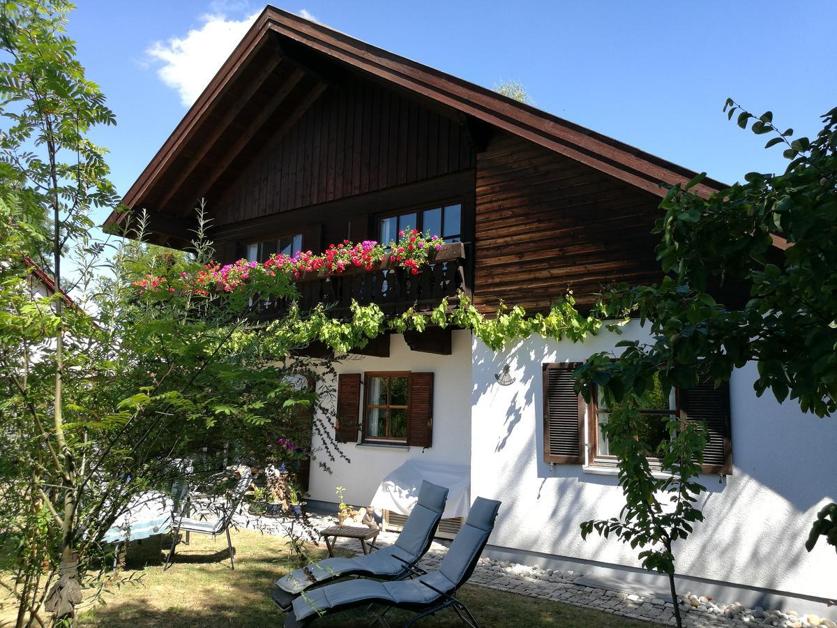 Apartment Haus Merlin Am Bockelsberg Weimar  Exterior photo